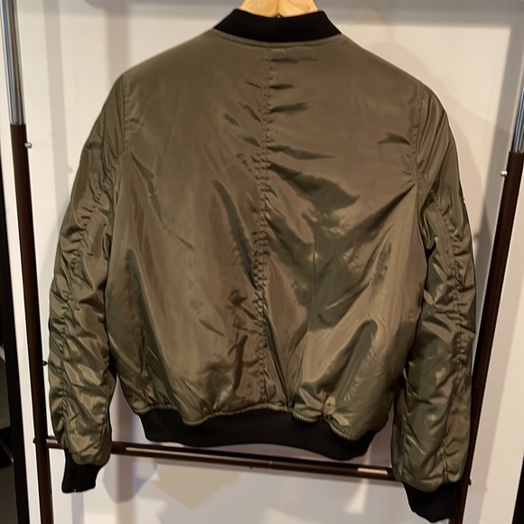 ✨HP✨ J2 Satin Bomber jacket in army green -junior sized XL - Picture 7 of 9